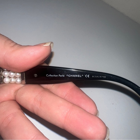 Chanel eyeglasses Pearl collection - Picture 5 of 9